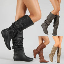 Load image into Gallery viewer, Pleat Style Plus Size Flat Boots - Abershoes