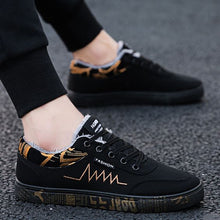 Load image into Gallery viewer, Men's Warm Canvas Shoes - Abershoes